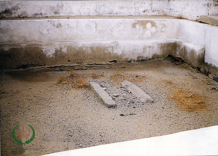Grave of Asma Bint Abi Bakr (ra) - 1425h  (2004)
